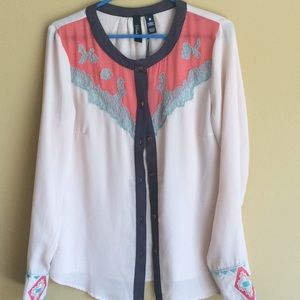 Buckle blouse